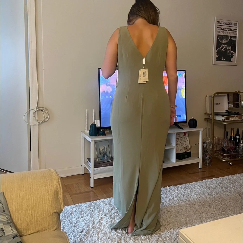 NWT pretty lavish bridesmaid dress - Picture 3 of 3